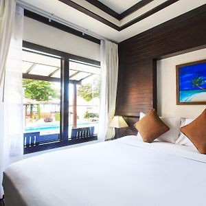 Superior Zimmer mit zwei Einzelbetten und mit Schwimmbadblick